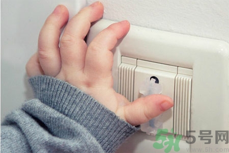 寶寶觸電怎么辦？如何預(yù)防寶寶觸電？