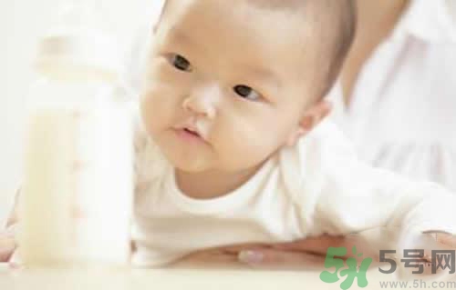 寶寶吃慣了奶瓶不吃母乳怎么辦？喂奶的正確方法