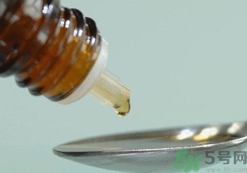 藿香正氣水和感冒藥能一起吃嗎？藿香正氣水不能和什么一起吃？
