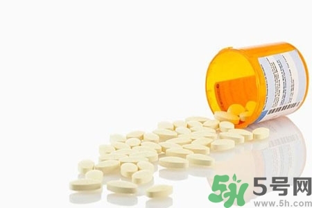 老年人補鈣吃哪種鈣片好？老年人如何選購補鈣產(chǎn)品？