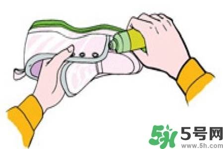 運(yùn)動(dòng)鞋怎么清洗？如何清洗運(yùn)動(dòng)鞋？