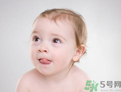 寶寶吃什么對頭發(fā)好？寶寶頭發(fā)發(fā)黃怎么辦？
