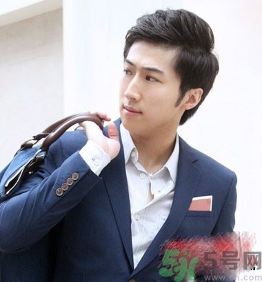 李鐘碩發(fā)型是什么？姜哲發(fā)型是什么？
