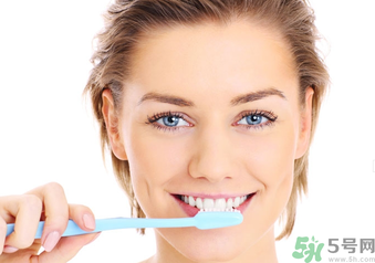 做完根管治療后可以馬上刷牙嗎？做完根管治療后可以東西嗎？