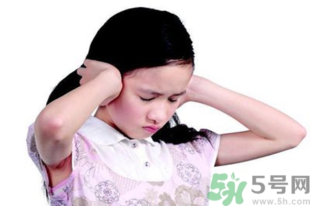 耳朵嗡嗡響怎么治療？耳朵嗡嗡響吃什么藥？