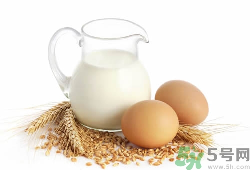 懷孕一個(gè)月吃什么對(duì)胎兒好？懷孕一個(gè)月的癥狀？