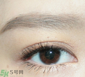 戴眼鏡怎么化妝？眼鏡妝怎么畫