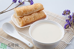 豆奶粉結(jié)塊還能喝嗎？豆奶粉分層還能喝嗎？