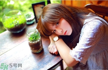 美瞳怎么分左右眼？戴美瞳能睡覺嗎？