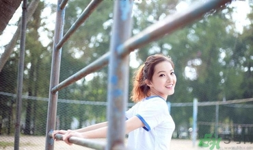 13歲女生平胸怎么辦？13歲女生平胸正常嗎？