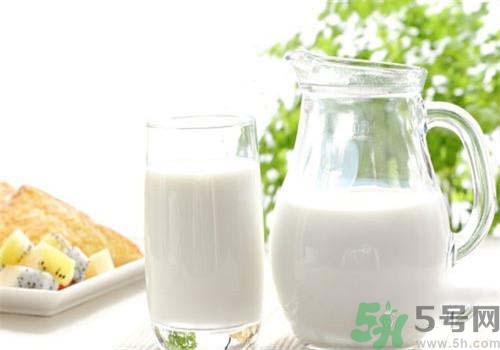 帶狀皰疹可以喝牛奶嗎？帶狀皰疹喝牛奶好不好？