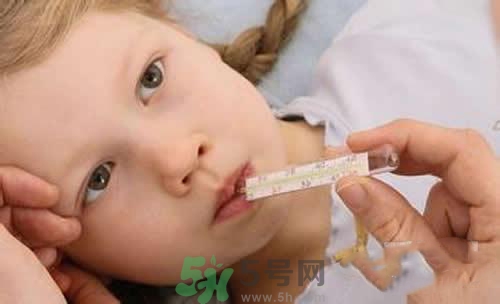 寶寶發(fā)燒多久量一次體溫？寶寶發(fā)燒怎么量體溫？