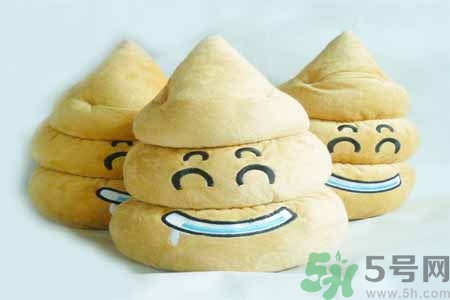 憋大便的危害有哪些？每天排便幾次算正常？
