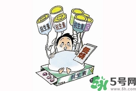 濫用抗生素會(huì)導(dǎo)致免疫力下降嗎？?濫用抗生素會(huì)出現(xiàn)什么癥狀？