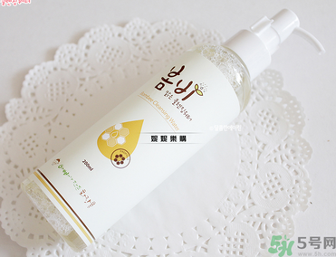 春雨卸妝水好用嗎？春雨卸妝水怎么使用？