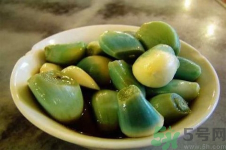  醋泡大蒜對健康有什么影響？醋泡大蒜的做法是什么？