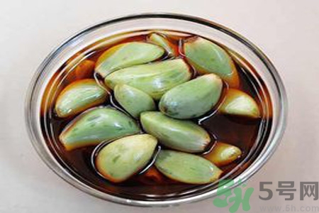  醋泡大蒜對健康有什么影響？醋泡大蒜的做法是什么？