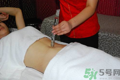 為什么說秋季是艾灸養(yǎng)生最好的季節(jié)？秋季艾灸養(yǎng)生的注意事項