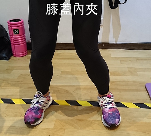深蹲的正確做法 深蹲的標(biāo)準(zhǔn)動(dòng)作是怎樣的？