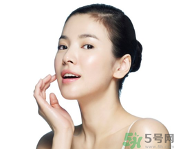 秋季皮膚起皮怎么回事？秋季皮膚護(hù)理小常識