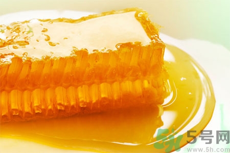 口腔潰瘍可以吃蜂蜜嗎？口腔潰瘍能不能吃蜂蜜？