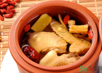 秋季干燥喝什么湯最好？秋季養(yǎng)生湯推薦