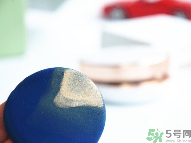 age20s粉底霜怎么用？愛紀(jì)二十粉底霜使用方法