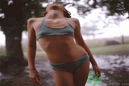 胸部太小怎么辦？胸部如何才能變大？