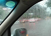 汽車在水中熄火怎么辦？汽車在水中熄火可以啟動嗎？