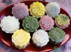冰皮月餅怎么吃？冰皮月餅怎么吃對(duì)身體好