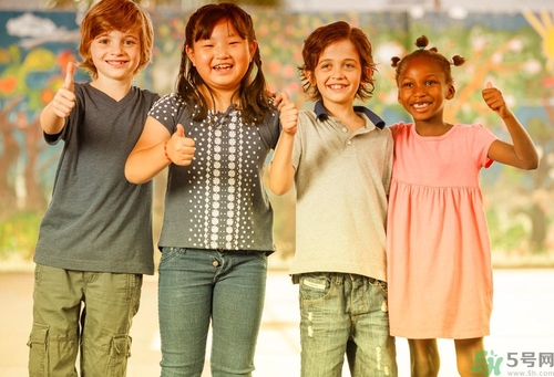 怎么讓女孩子喜歡自己？怎么讓男孩子喜歡自己？