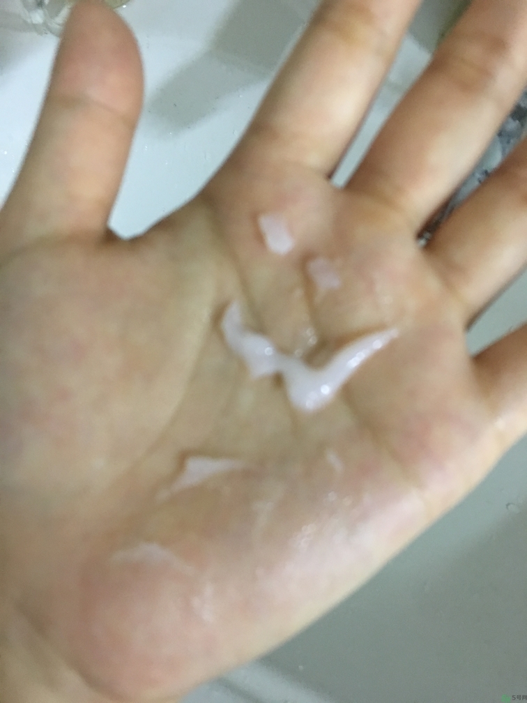春雨和水光面膜哪個好？春雨面膜和水光面膜哪個好？