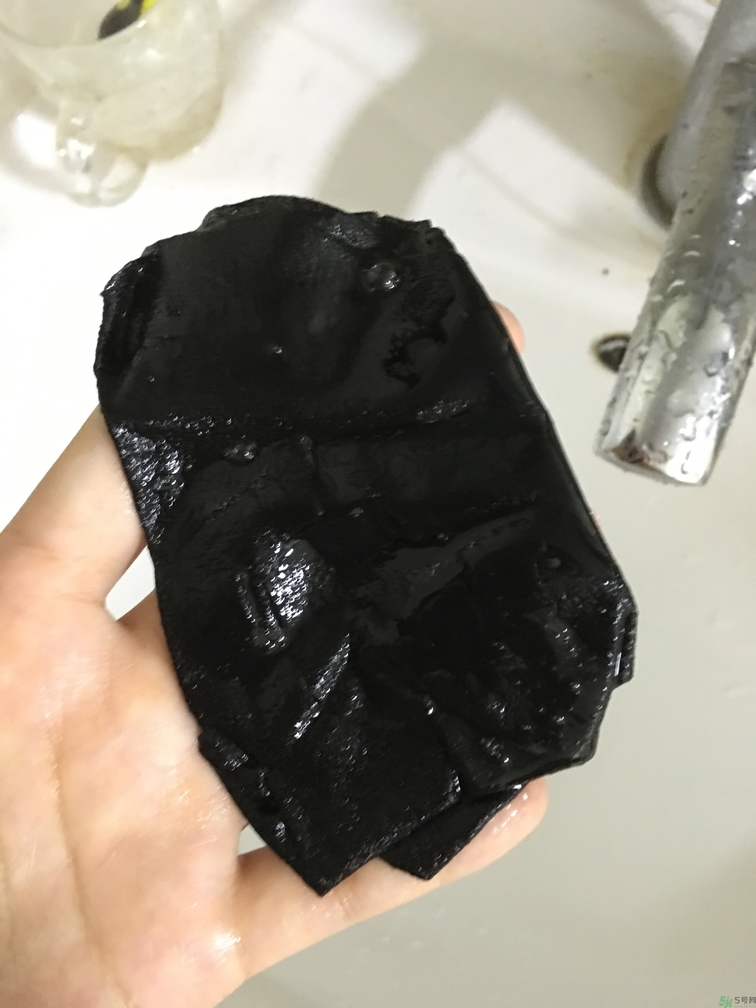 春雨和水光面膜哪個好？春雨面膜和水光面膜哪個好？