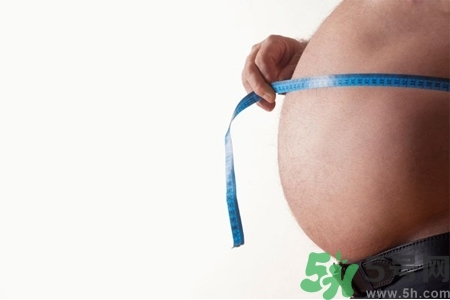 如何預(yù)防男人婚后發(fā)福？男人發(fā)福背后的5大健康隱患
