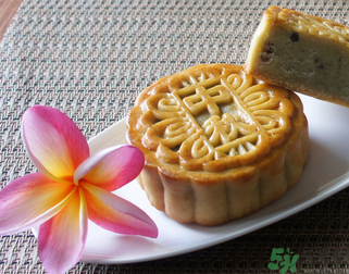 高血脂可以吃月餅嗎？高血脂吃什么食物好？