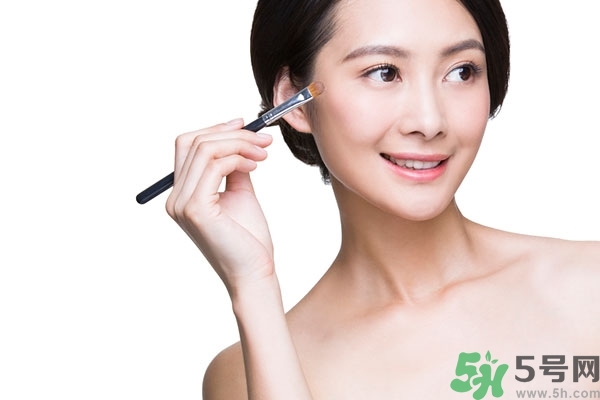 睫毛膏可以刷眉毛嗎？睫毛膏可以當(dāng)染眉膏嗎？
