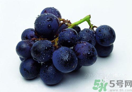 吃葡萄要吐皮嗎？吃葡萄皮好不好？