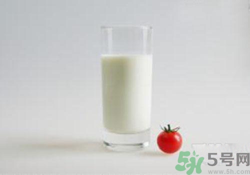 喝純牛奶會(huì)上火嗎？喝純牛奶有什么壞處？