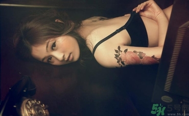 女生紋身紋哪兒比較好看？紋身可以徹底洗掉嗎？