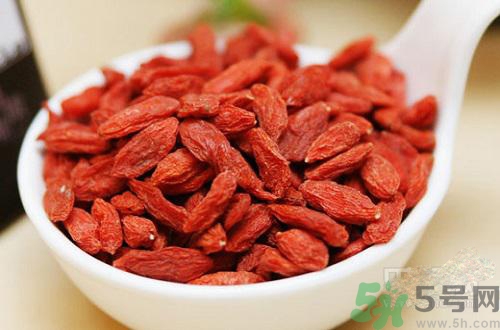 枸杞發(fā)黑能吃嗎？枸杞發(fā)黑是怎么回事？