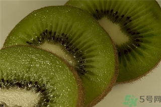 獼猴桃有酒味還能吃嗎？獼猴桃吃起來(lái)有股酒味