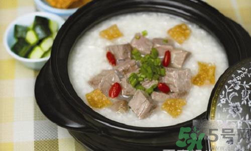 枸杞和什么一起煮粥比較好？枸杞怎么煮粥？