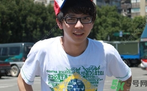 15歲男孩的標(biāo)準(zhǔn)身高應(yīng)該多高？15歲男孩的標(biāo)準(zhǔn)身高體重