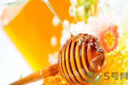 ?蜂蜜怎么吃才有營(yíng)養(yǎng)？蜂蜜的鑒別方法是什么？