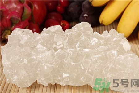 冰糖和白糖紅糖有什么區(qū)別？冰糖和普通糖有什么區(qū)別？
