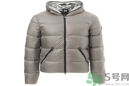 羽絨服日常如何保養(yǎng)？羽絨服局部清潔的方法有哪些？