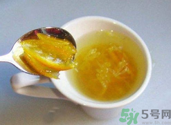 柚子皮可以泡水喝嗎？柚子皮泡水喝的功效