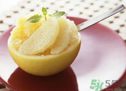 柚子皮可以泡水喝嗎？柚子皮泡水喝的功效
