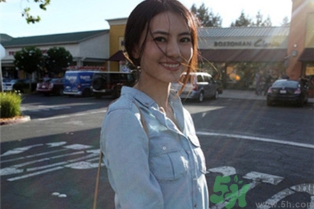 襯衣怎么洗不皺？洗衣機(jī)如何洗襯衫不會(huì)皺？