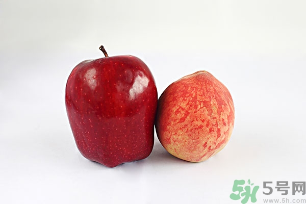 蘋(píng)果和桃子能一起榨汁嗎？蘋(píng)果和桃子能一起煮嗎？